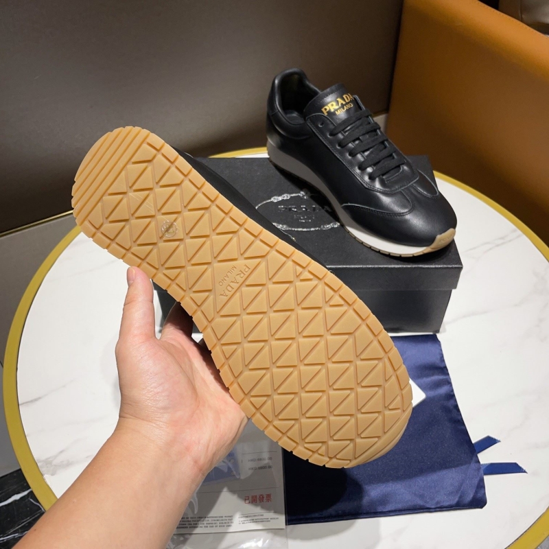 Pra*a sneakers